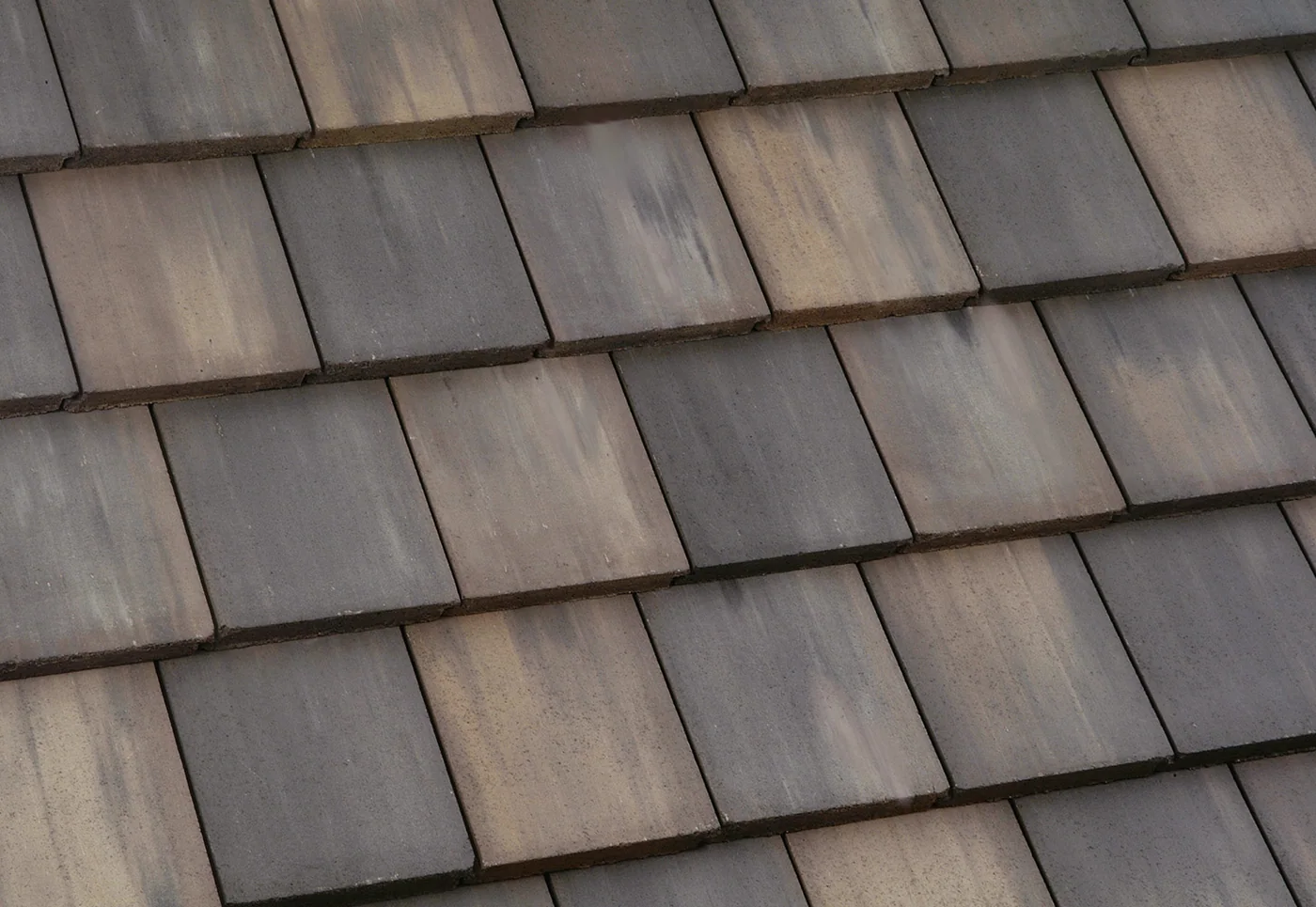 Eagle Bel Air concrete roof tile in 202 BL Concord Blend