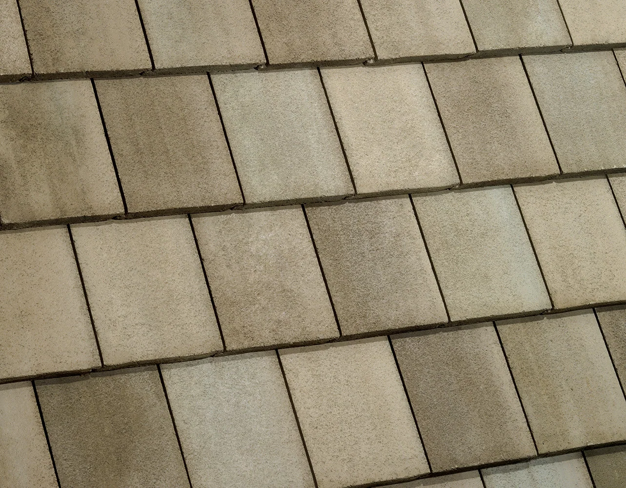 Eagle Bel Air concrete roof tile in 204 BL Rocklin Blend