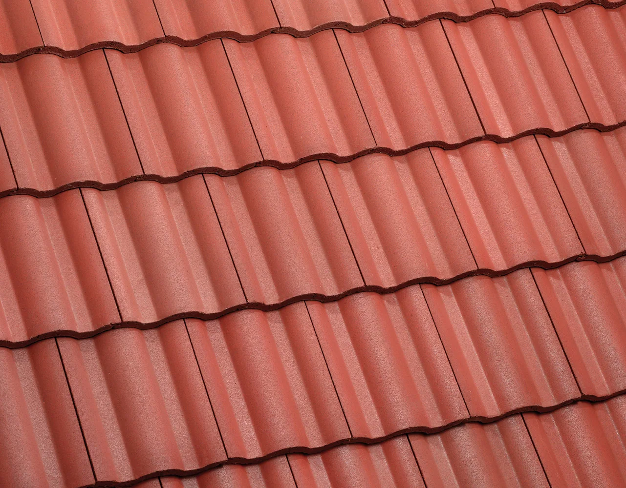 Eagle Malibu concrete roof tile in 2698 Kona Red Range