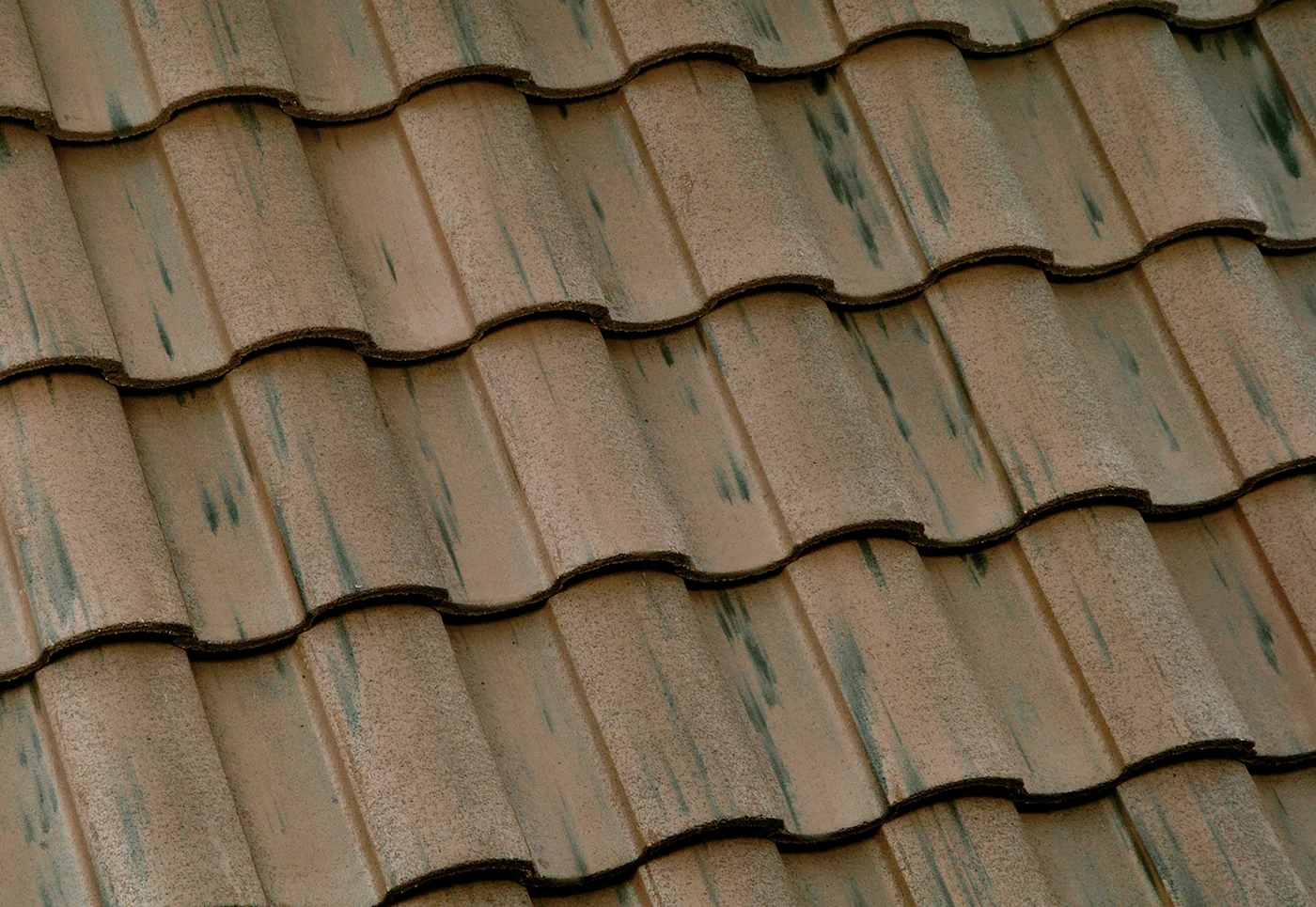 Eagle Capistrano concrete roof tile in 3581 Arcadia Canyon Brown