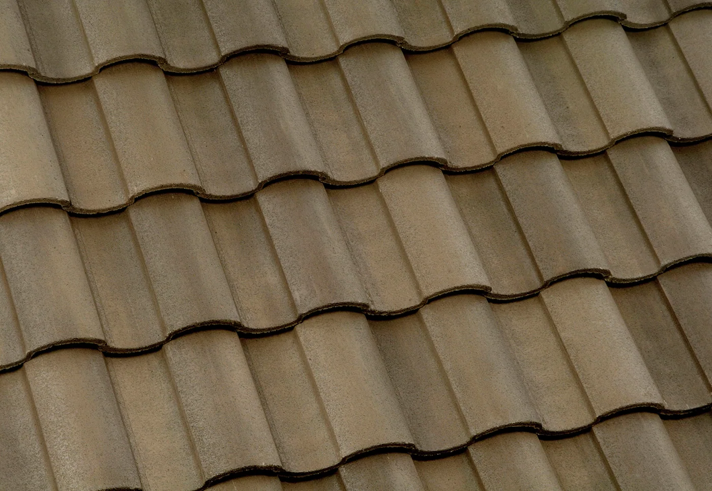 Eagle Capistrano concrete roof tile in 3689 Brown Range