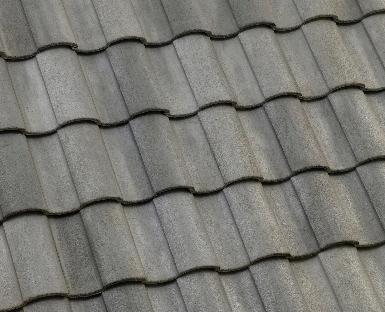 Eagle Capistrano concrete roof tile in 3697 Slate Range