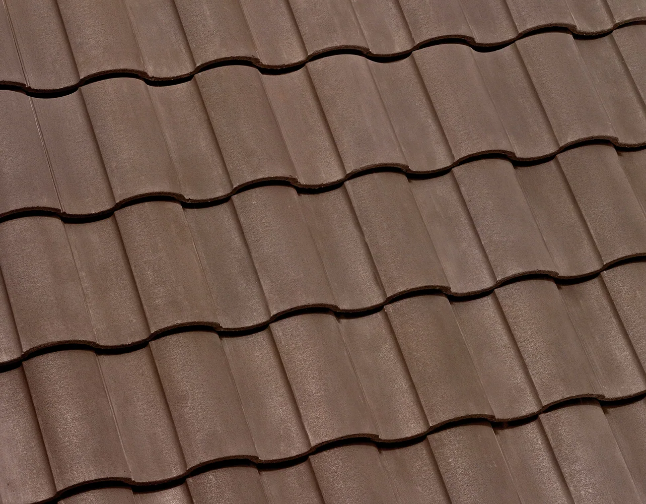 Eagle Capistrano concrete roof tile in 3743 Cocoa Range
