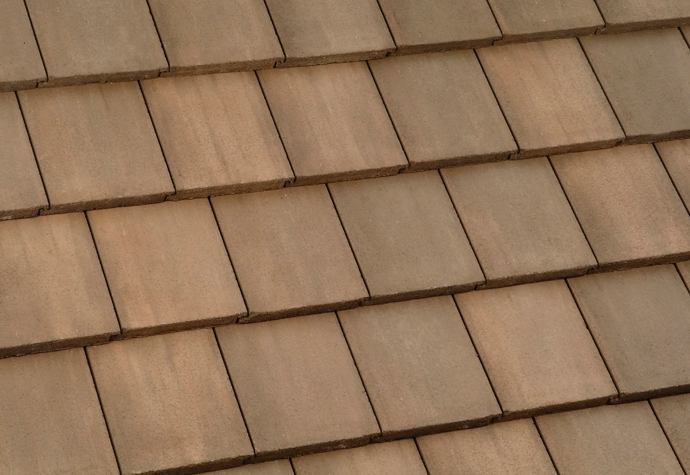 Eagle Bel Air concrete roof tile in 4646 Sunset Blend