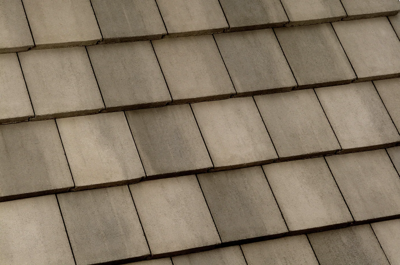 Eagle Bel Air concrete roof tile in 4687 Brown Gray Range
