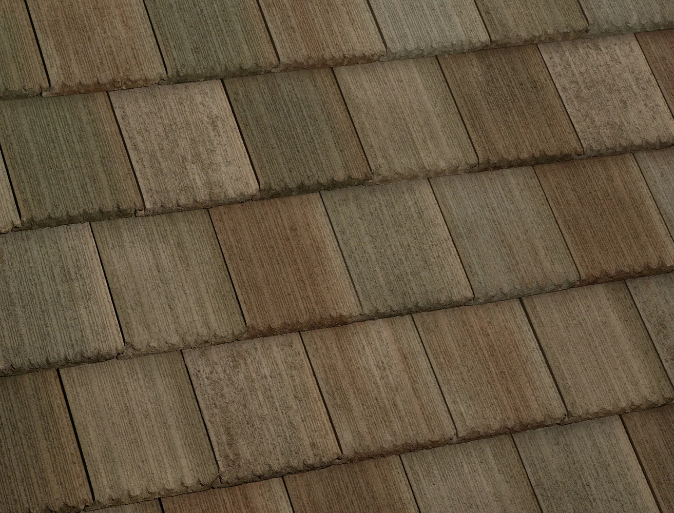 Eagle Ponderosa concrete roof tile in SHP 9713 Tiburon Blend